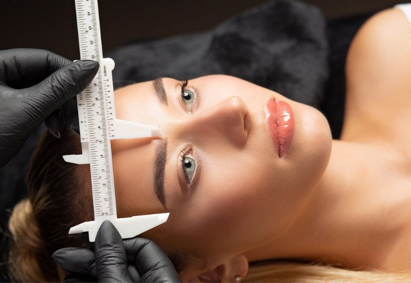 The Art of Perfect EyeBrows: Why Eyebrow Threading is the Best Choice